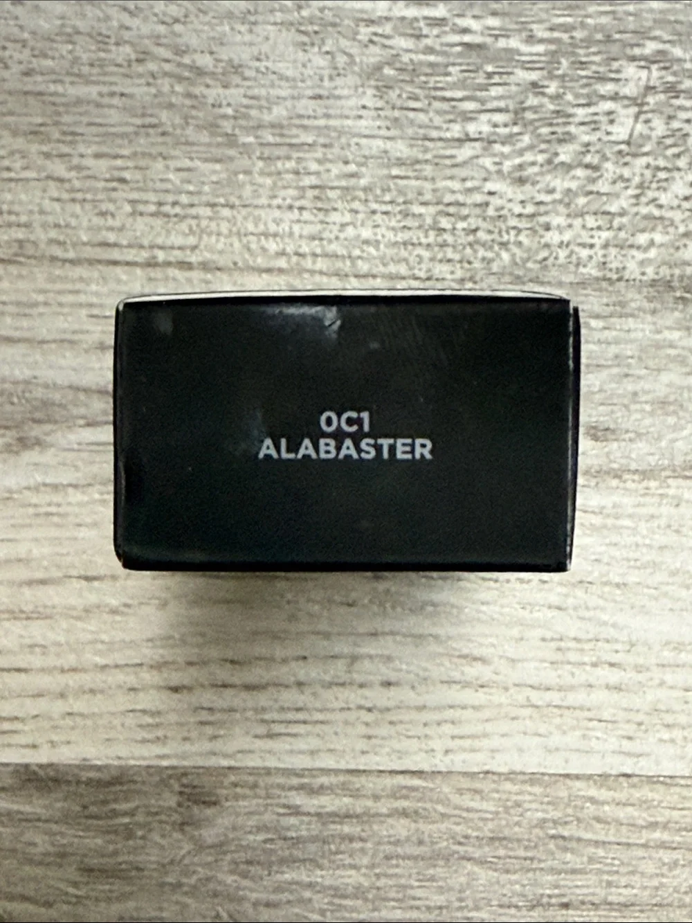 New Laura Mercier Flawless Lumière Foundation    OC1 Alabaster